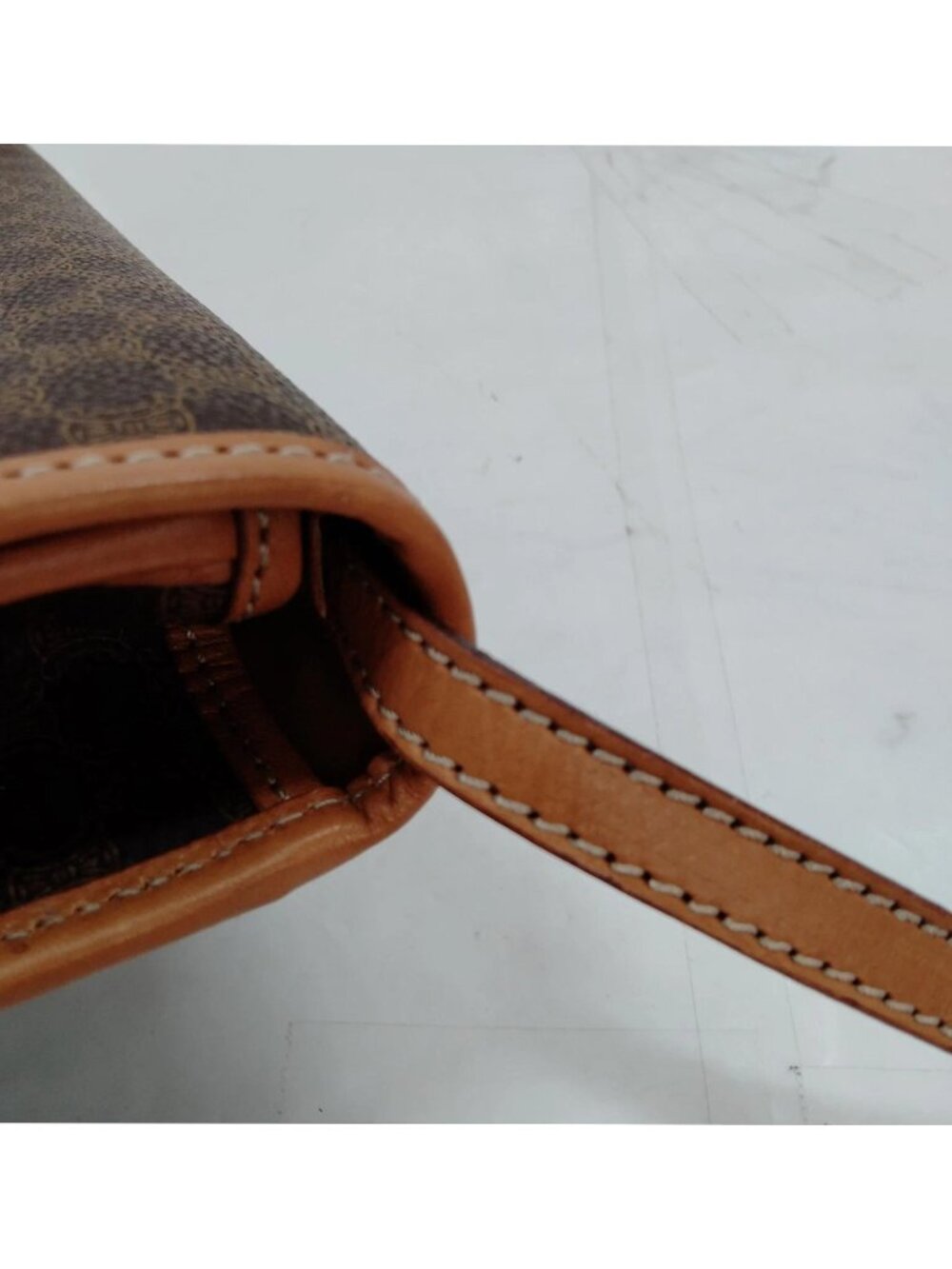 Authentic Vintage Celine Macadam Envelope Crossbody Bag Brown PVC Leather Trim - Picture 8 of 16